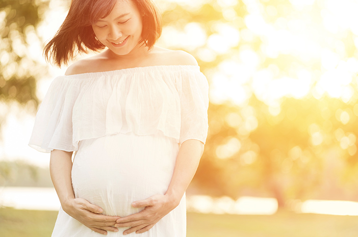 Tabir Surya Meringankan Pregnancy Mask saat Hamil