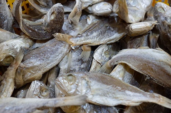 Kenali Manfaat Ikan Asin untuk Kesehatan