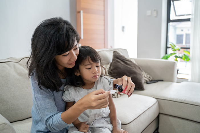 5 Obat Batuk Anak dari Bahan Alami yang Aman Dikonsumsi