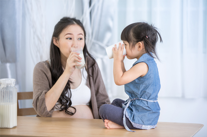 4 Minuman yang Baik Diberikan Rutin pada Anak