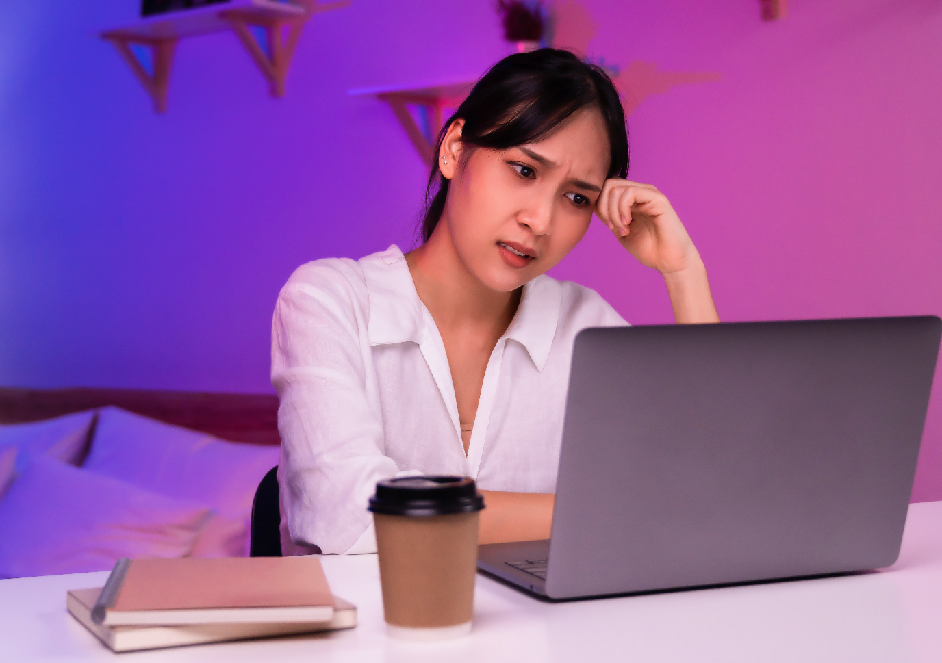 Pentingnya Menjaga Kesehatan Mental Pekerja Selama WFH