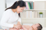 Mendeteksi Kondisi Kesehatan Bayi Melalui Warna BAB