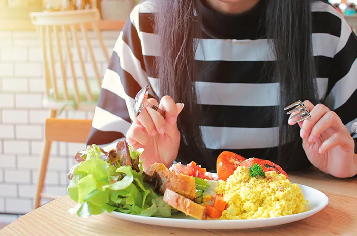 5 Makanan yang Mampu Meningkatkan Semangat Kerja