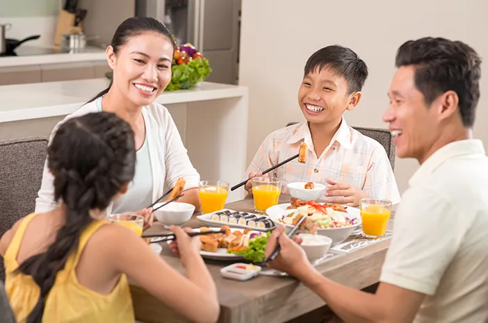 Cara Menanamkan Pola Makan Sehat pada Anak