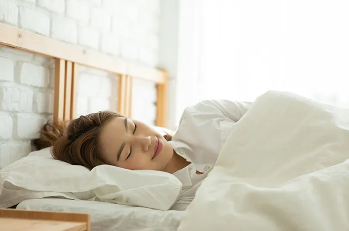 4 Posisi Tidur Sehat yang Bisa Dicoba di Rumah
