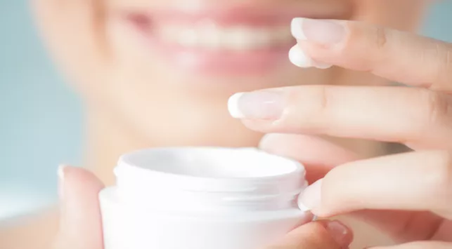 4 Manfaat Petroleum Jelly untuk Perawatan Kecantikan