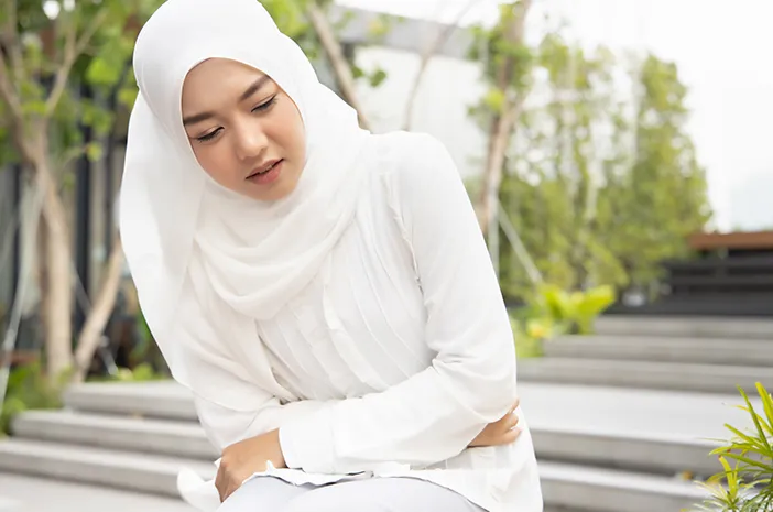 Cara Mengatasi Gangguan Lambung saat Berpuasa