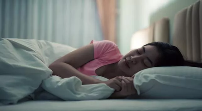 Cara Tetap Sehat Meski Waktu Tidur Berkurang saat Puasa