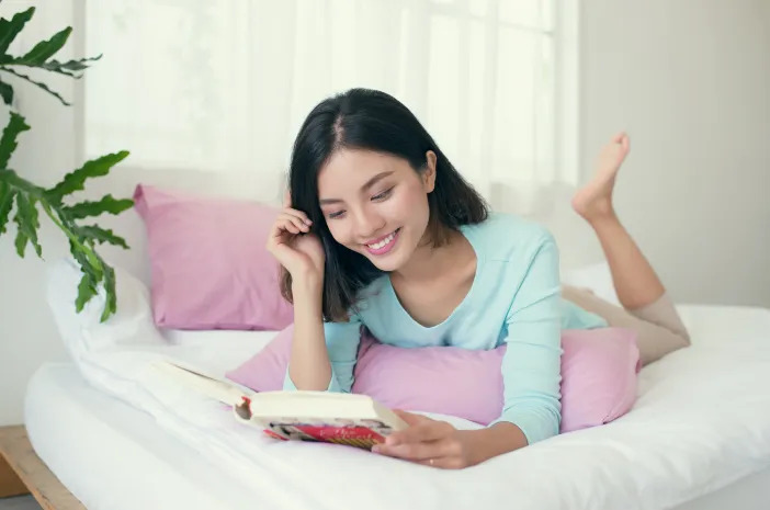 5 Manfaat Membaca untuk Mendukung Otak Lebih Sehat