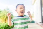 Jangan Panik, Ini 5 Cara Mengatasi Anak Tantrum