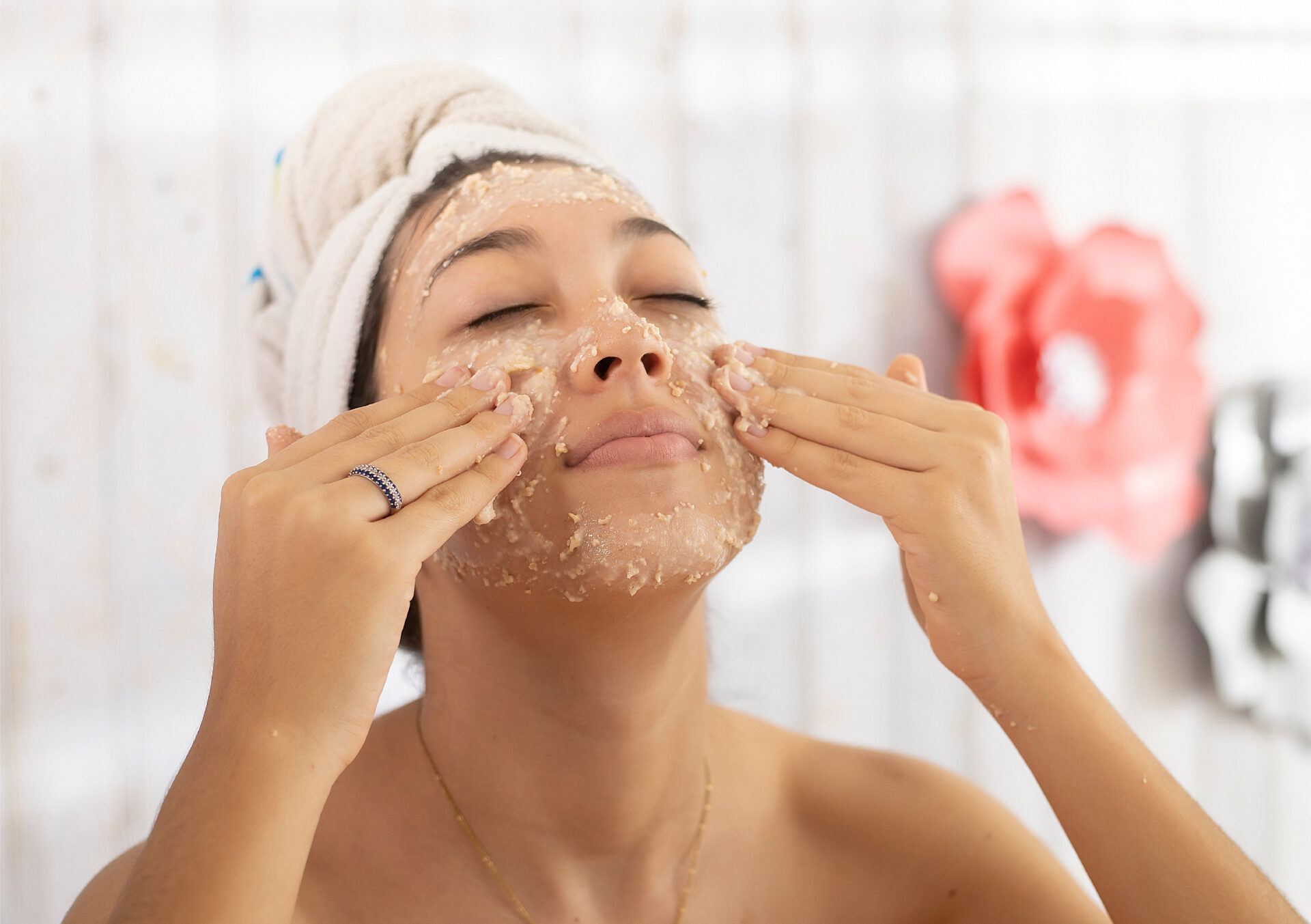 Kenali 5 Jenis Masker Wajah untuk Mengatasi Jerawat