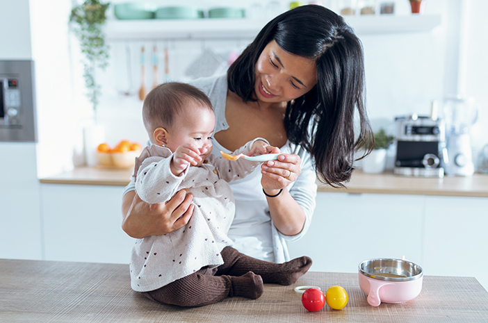 Tips Memberikan MPASI di Usia 6 Bulan