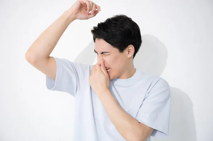 6 Cara Menghilangkan Bau Ketiak yang Paling Efektif