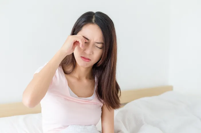 5 Alasan Kenapa Mata Sering Berair Tiba-Tiba