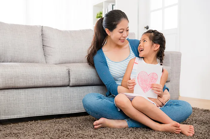 Ibu, Ini 5 Cara Mendidik Anak agar Dapat Berpikir Kritis