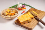 murah dan bergizi ini 5 manfaat oncom bagi kesehatan halodoc