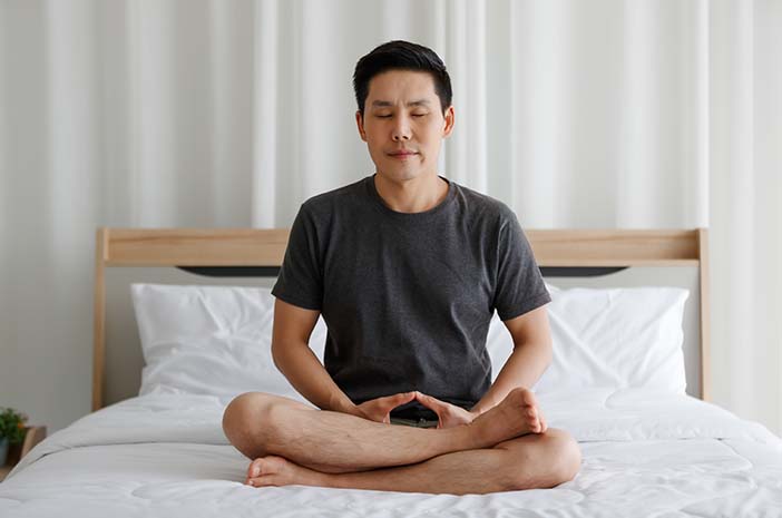 Cek Fakta: Sering Meditasi Bikin Pikiran Makin Muda