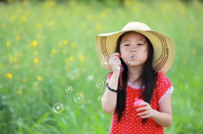 Ketahui Pentingnya Mengajarkan Anak untuk Menjaga Lingkungan