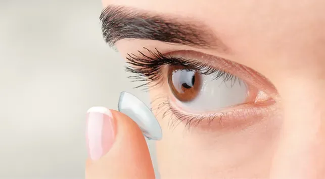 8 Cara Merawat Mata Saat Menggunakan Softlens
