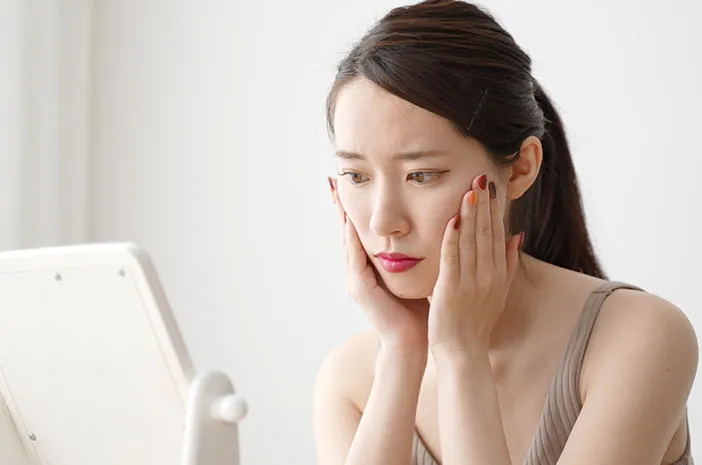 Selain Insecure, Kenali Gejala Body Dysmorphic Disorder