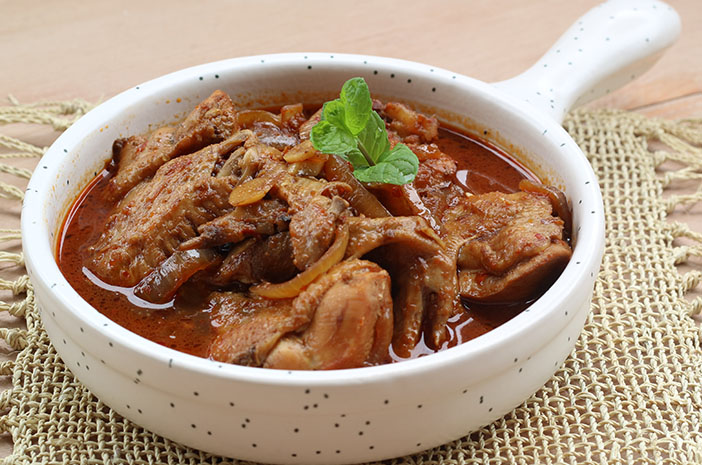 Semur Ayam: Manis Gurih yang Bikin Nagih, Resep Warisan Keluarga dengan Sentuhan Modern