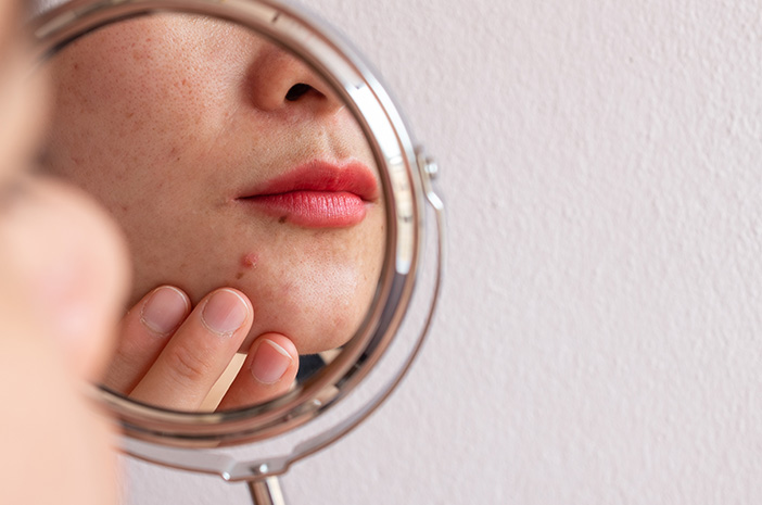 Scrub Bibir Gula Perang Dan Minyak Badam: Cara Alami Untuk Menghilangkan Noda Di Bibir Scrub Bibir Gula Perang Dan Minyak Badam: Cara Alami Untuk Menghilangkan Noda Di Bibir