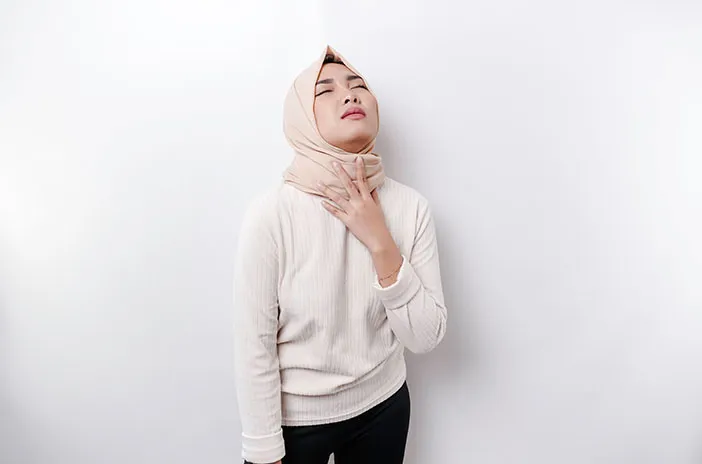 Ini 5 Hal yang Sering Memicu Sakit Tenggorokan di Bulan Puasa