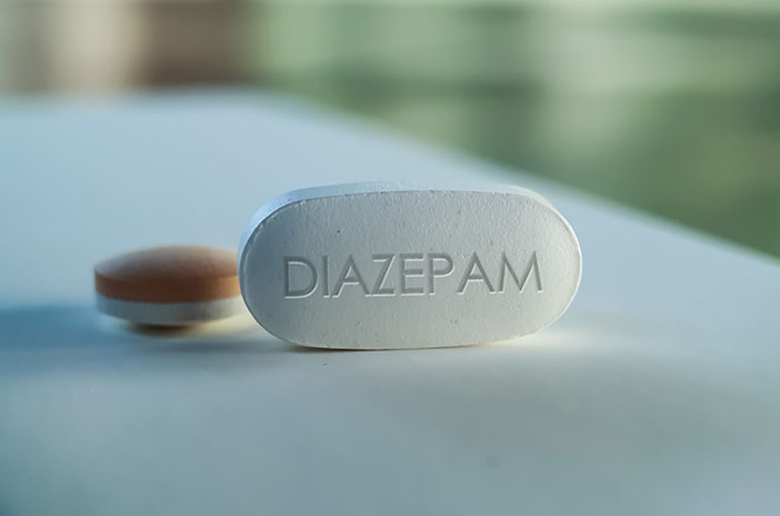 Valium - Manfaat, Dosis, dan Efek Samping | Halodoc