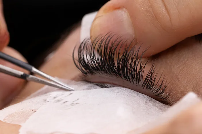 Ini Fakta tentang Eyelash Extension yang Perlu Diketahui