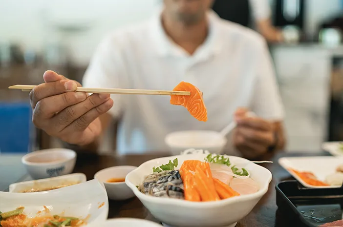 Kaya Akan Omega 3, Ini 7 Manfaat Ikan Salmon dan Tips Mengolahnya