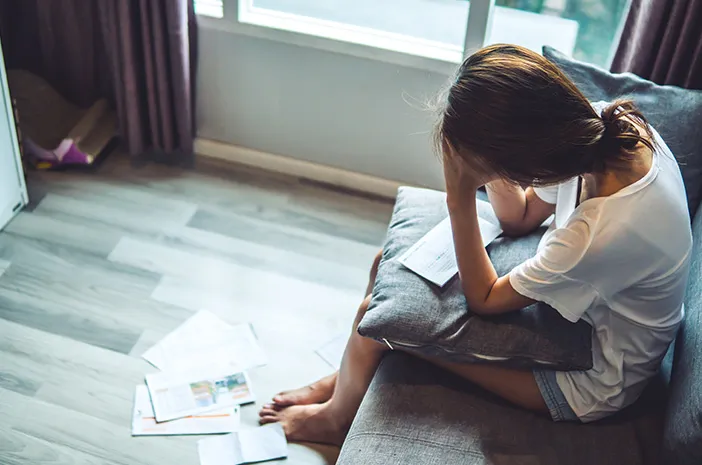 Quarter Life Crisis: Pengertian, Gejala, dan Cara Mengatasinya