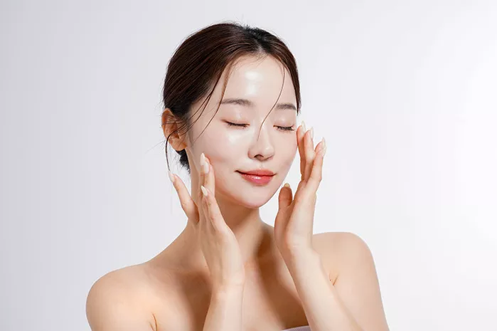 Cantik dengan Monolid Eye? Ini Tips Makeup Mudahnya!