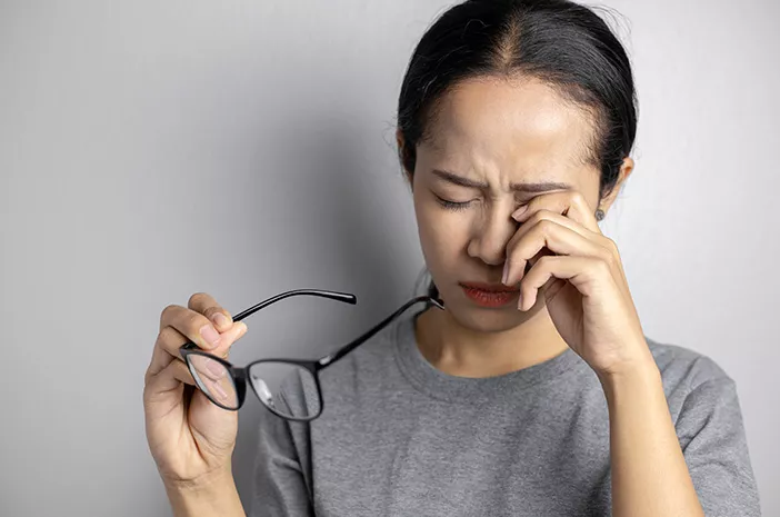 Apakah Mata Silinder Bisa Sembuh? Ini Faktanya