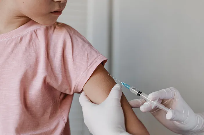 Penyebab Bekas Suntikan DPT Bengkak Keras? Ini Jawabnya