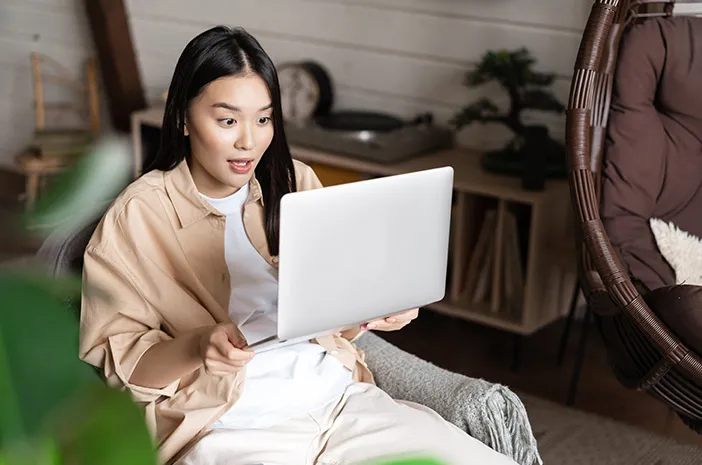 Binge Watch: Pengertian, Dampak, dan Tips Sehat Menikmati Maraton Serial TV