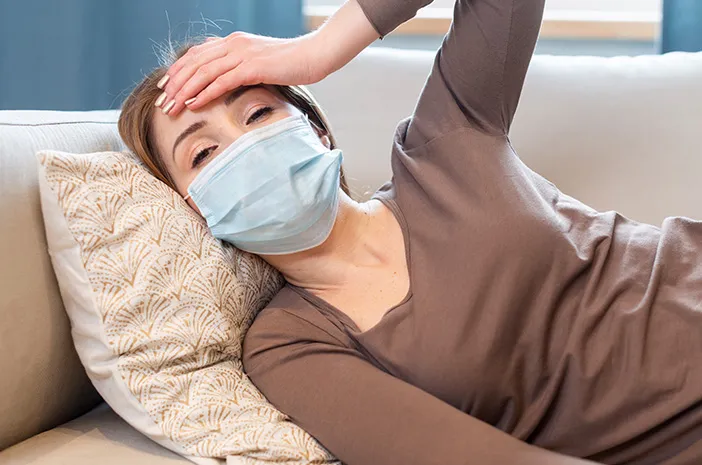 Demam, Pusing, Batuk, dan Mual? Bisa Jadi Gejala New Covid