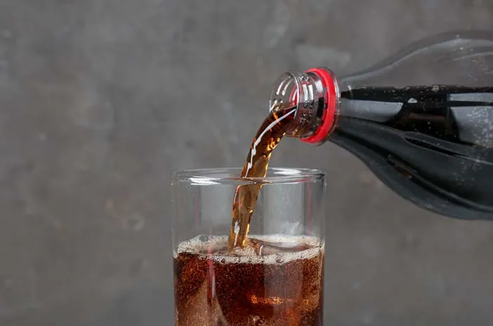 Waspadai Dampak Pemanis Buatan dalam Soft Drink untuk Kesehatan