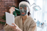 Masker Glad2Glow: Manfaat dan Tips Pemakaian