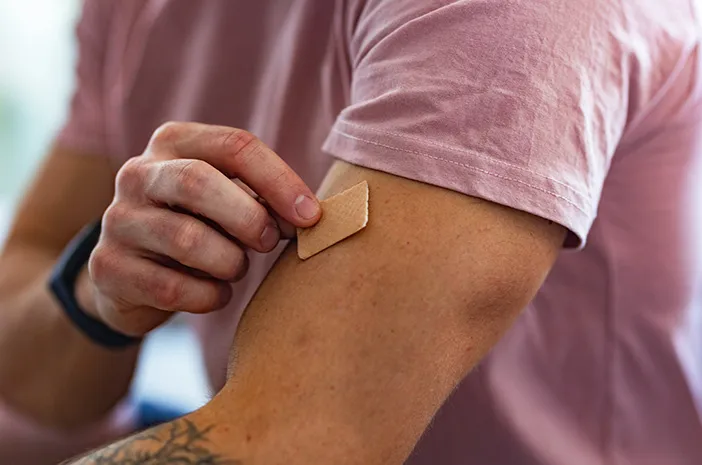 Nicotine Patch: Cara Kerja, Manfaat, dan Efek Samping