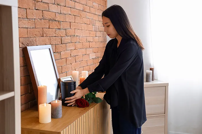 Ini Cara Mengatasi Duka Kehilangan Orang Terdekat