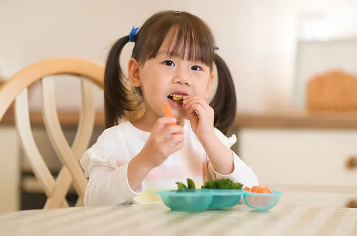 Vitamin Anak Penunjang Daya Tahan Tubuh yang Aman di Lambung