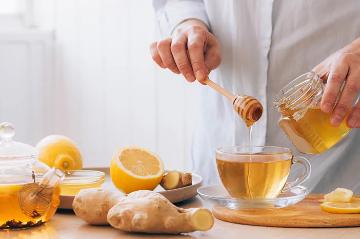 Fakta Madu dan Perasan Lemon, Bisakah Bantu Redakan Sakit Tenggorokan?