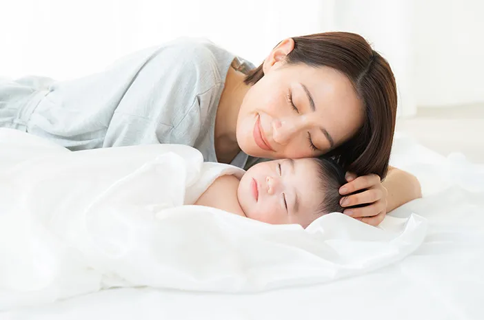 Ini Cara Membangunkan Bayi dengan Lembut yang Bisa Dicoba