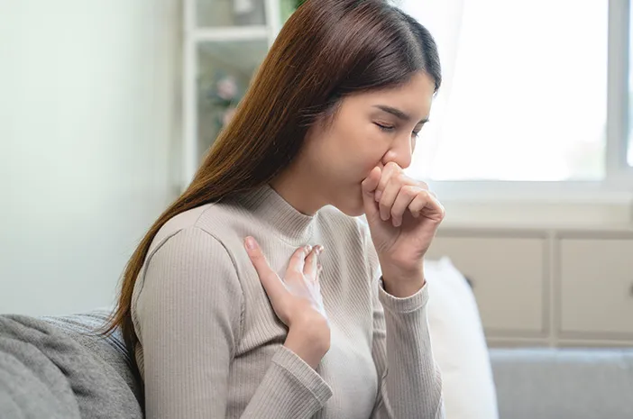 Rekomendasi Obat Batuk Berdahak dan Tenggorokan Gatal