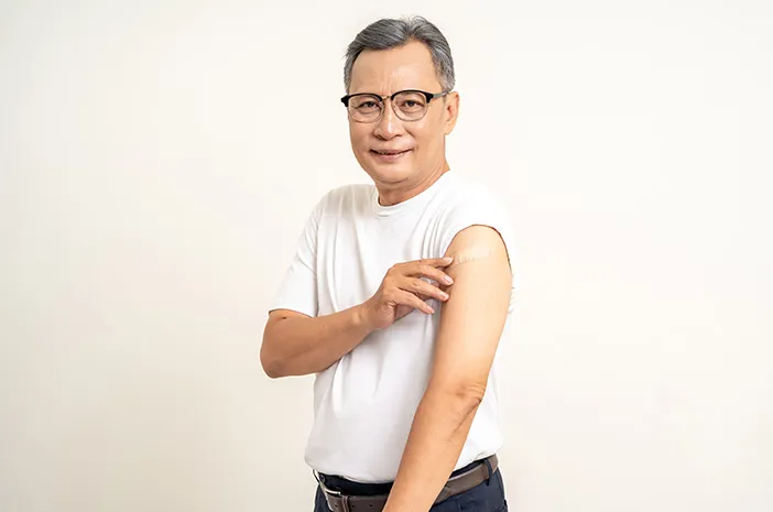 Benarkah Vaksin Flu Bisa Kurangi Risiko Gangguan Kardiovaskular pada Lansia?
