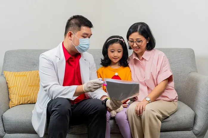 Hari Kesehatan Nasional 2025: Halodoc Tegaskan Peran Sentral Ibu dalam Mengelola Kesehatan Keluarga Indonesia