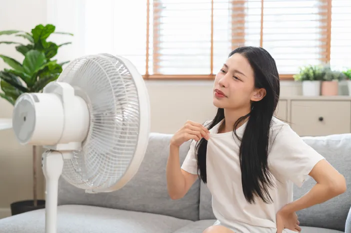 Apakah Tidur dengan Kipas Angin Berbahaya? Ini Penjelasannya