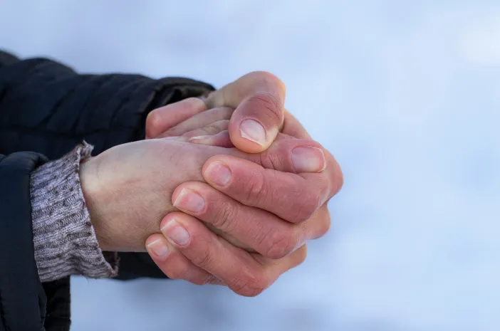 Bukan Hanya Udara Dingin, Ini Penyebab Lain Hipotermia