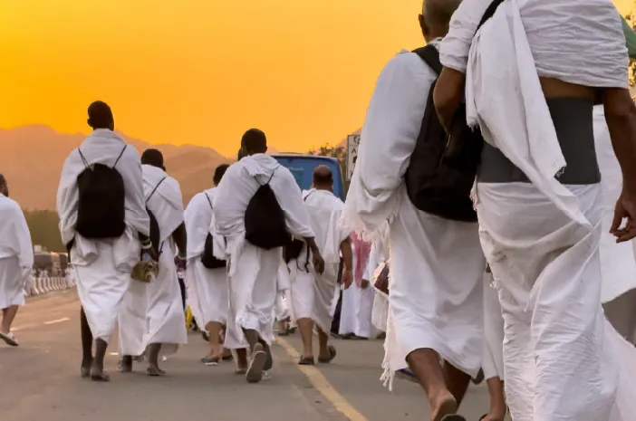 Barang Apa Saja yang Dibawa saat Haji? Daftar Lengkap dan Tips Penting