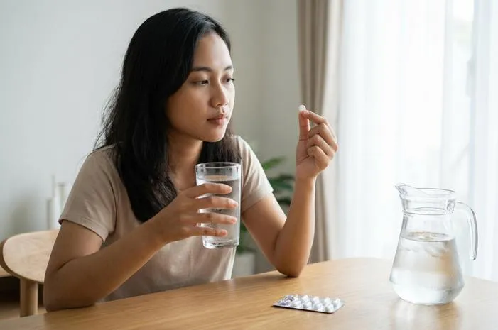 Minum Obat dengan Air Dingin, Bolehkah? Cek Faktanya